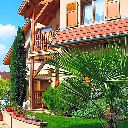 Vignoble Bed & Breakfast Bennwihr